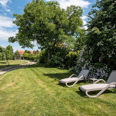 Appartement Ambrozuv Dvur à Pouzdrany Extérieur photo