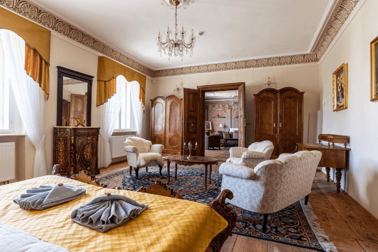 Appartement Ambrozuv Dvur à Pouzdrany Extérieur photo