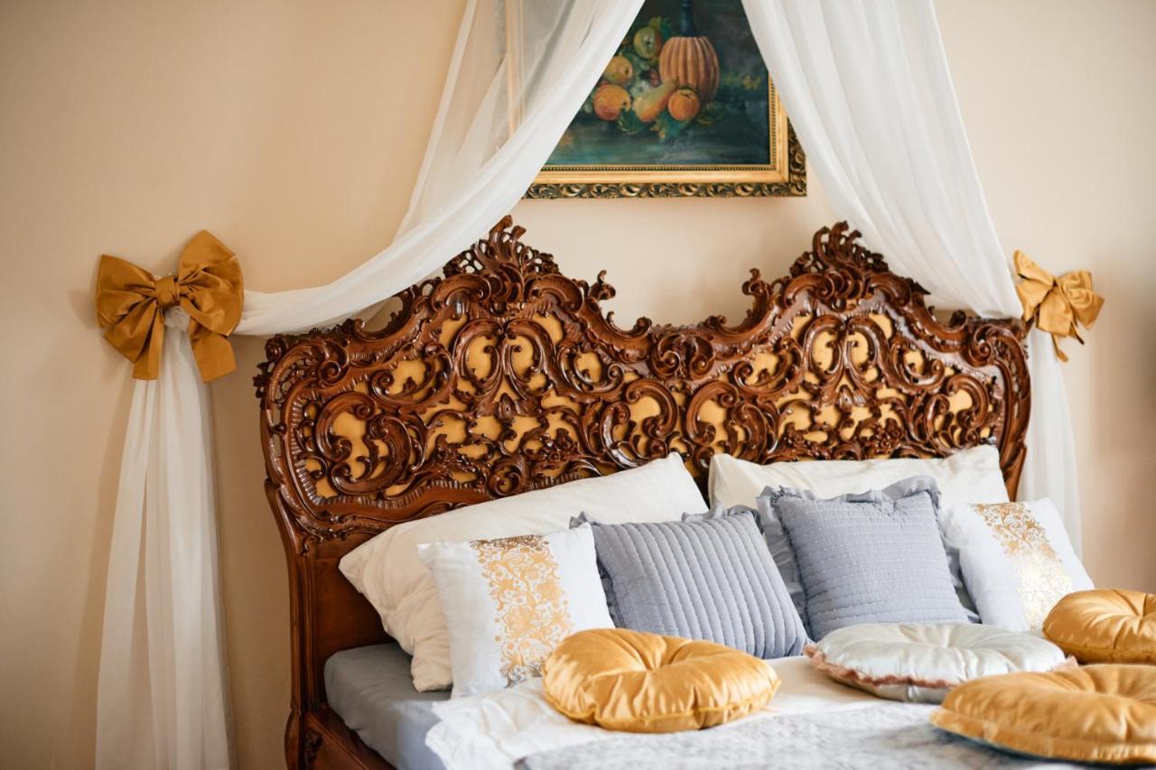 Appartement Ambrozuv Dvur à Pouzdrany Extérieur photo