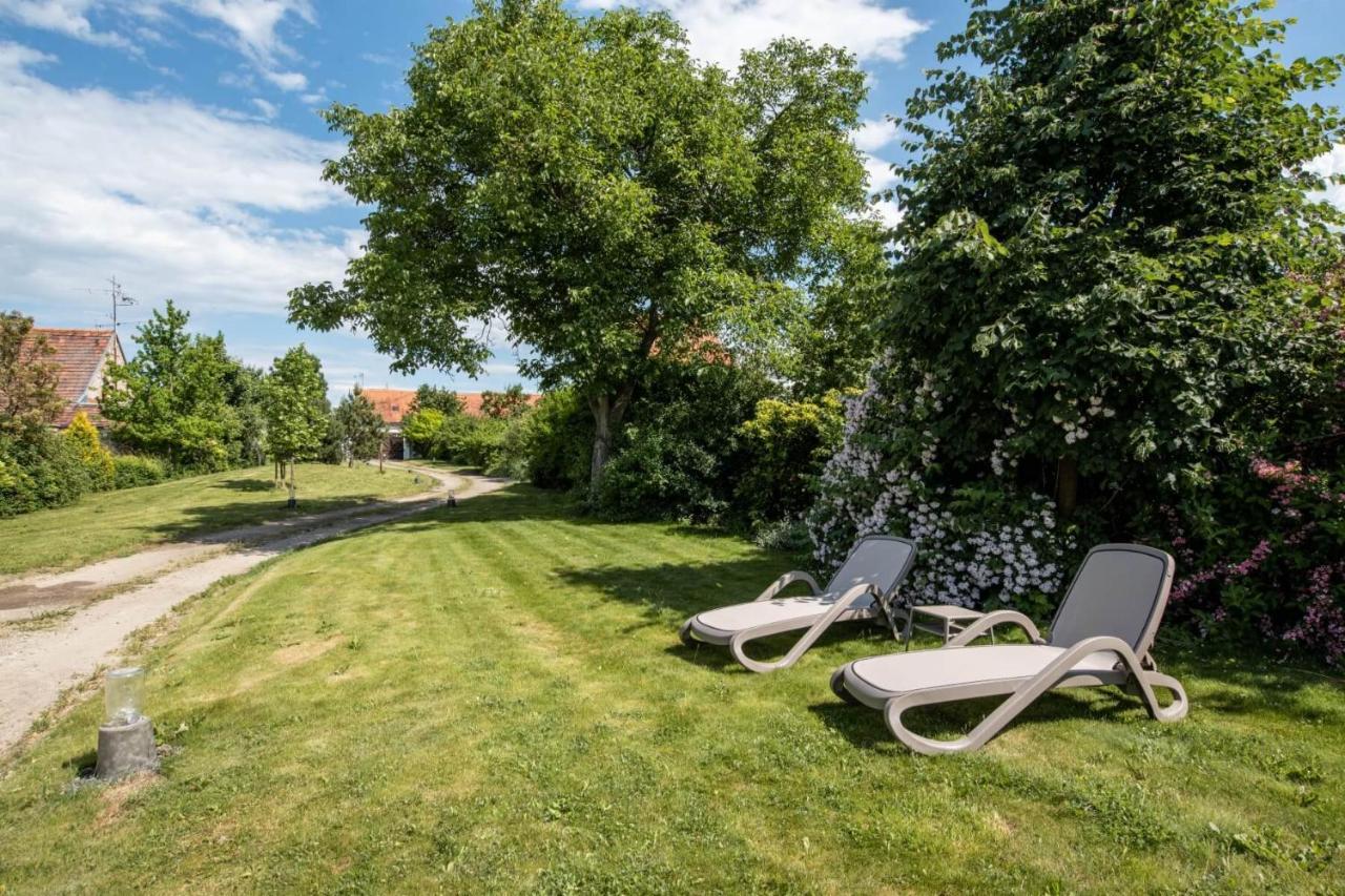 Appartement Ambrozuv Dvur à Pouzdrany Extérieur photo